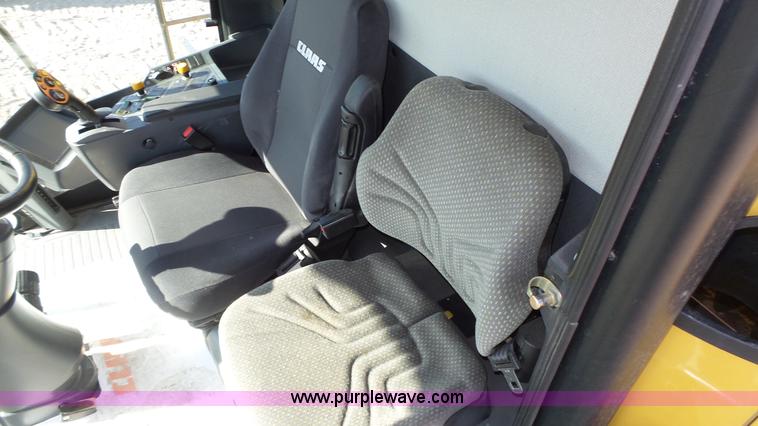 image for item K8255 2009 Claas Lexion 580R Series 578 combine