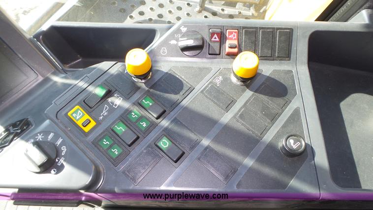 image for item K8255 2009 Claas Lexion 580R Series 578 combine