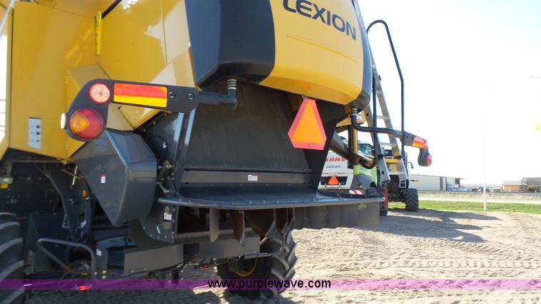 image for item K8255 2009 Claas Lexion 580R Series 578 combine