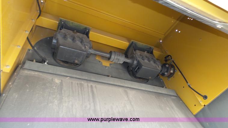 image for item K8255 2009 Claas Lexion 580R Series 578 combine