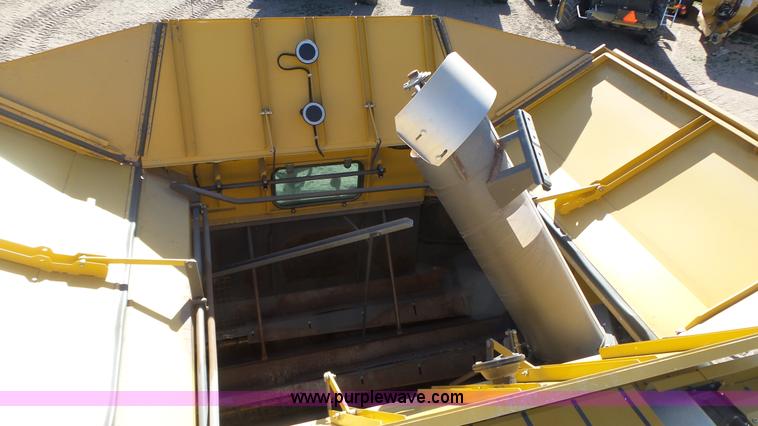 image for item K8255 2009 Claas Lexion 580R Series 578 combine