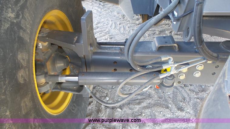 image for item K8255 2009 Claas Lexion 580R Series 578 combine