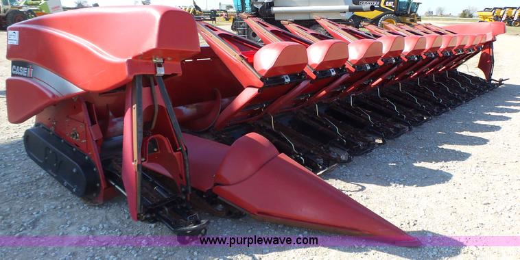 image for item K8258 2008 Case IH 2412 corn head