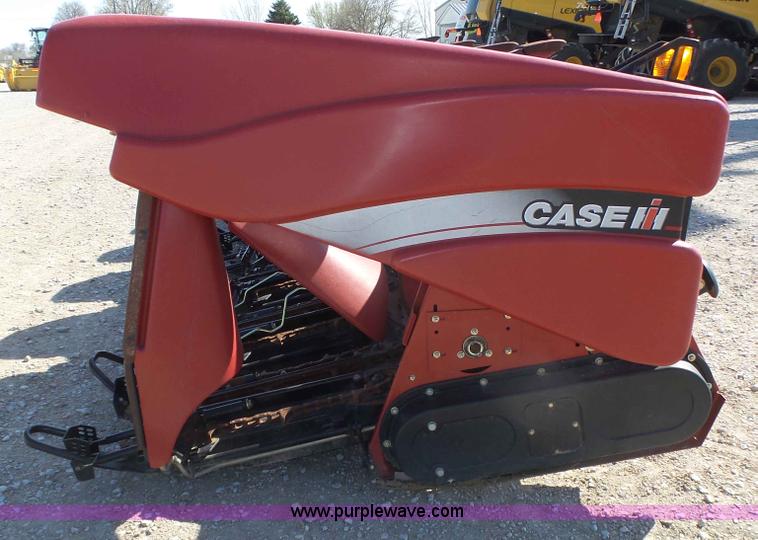image for item K8258 2008 Case IH 2412 corn head