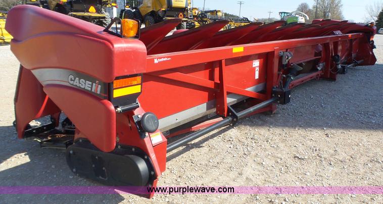 image for item K8258 2008 Case IH 2412 corn head