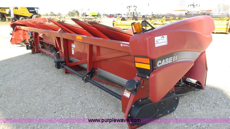 image for item K8258 2008 Case IH 2412 corn head