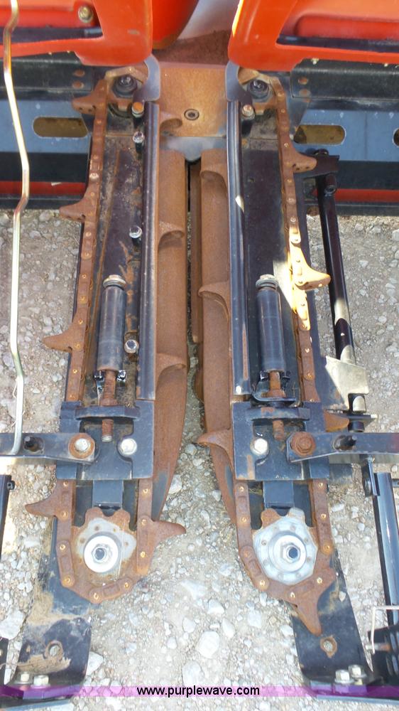 image for item K8258 2008 Case IH 2412 corn head