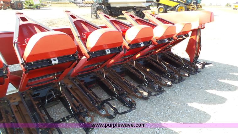 image for item K8258 2008 Case IH 2412 corn head