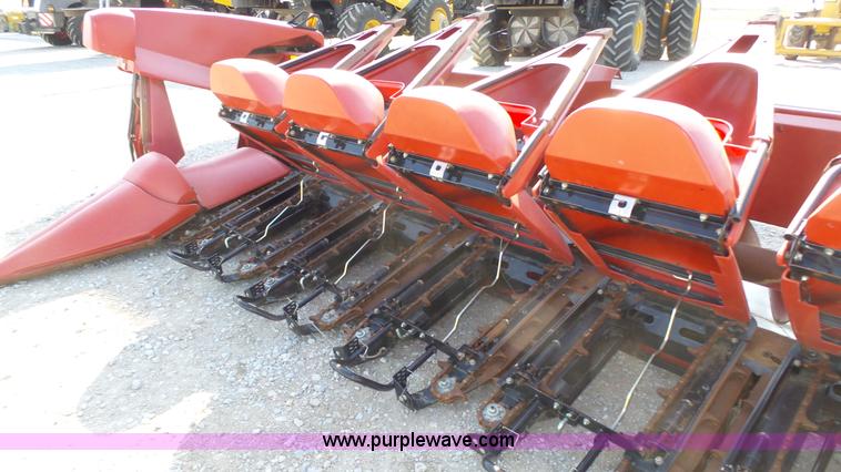 image for item K8258 2008 Case IH 2412 corn head