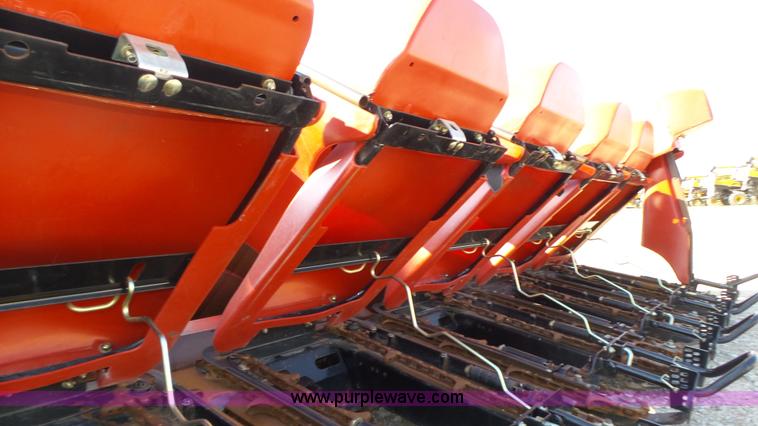 image for item K8258 2008 Case IH 2412 corn head