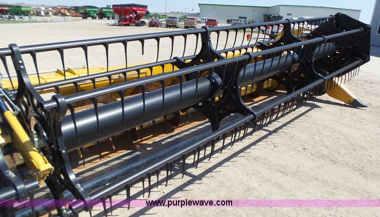 image for item K8260 2008 Claas Lexion F535 Max Flex Series 441 flex head