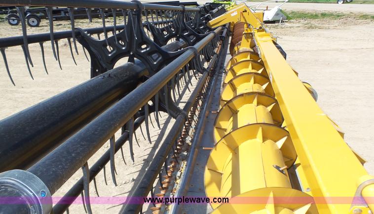 image for item K8260 2008 Claas Lexion F535 Max Flex Series 441 flex head