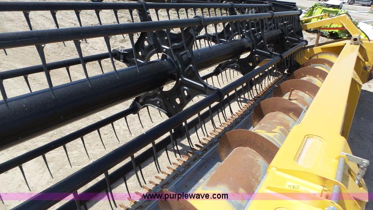 image for item K8260 2008 Claas Lexion F535 Max Flex Series 441 flex head
