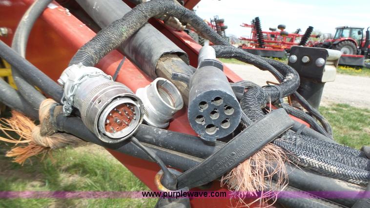 image for item K8270 2008 New Holland BR7060 Silage Special round baler