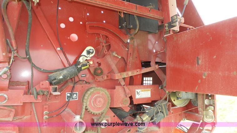 image for item K8270 2008 New Holland BR7060 Silage Special round baler