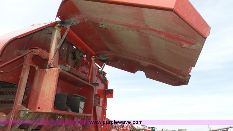 image for item K8270 2008 New Holland BR7060 Silage Special round baler