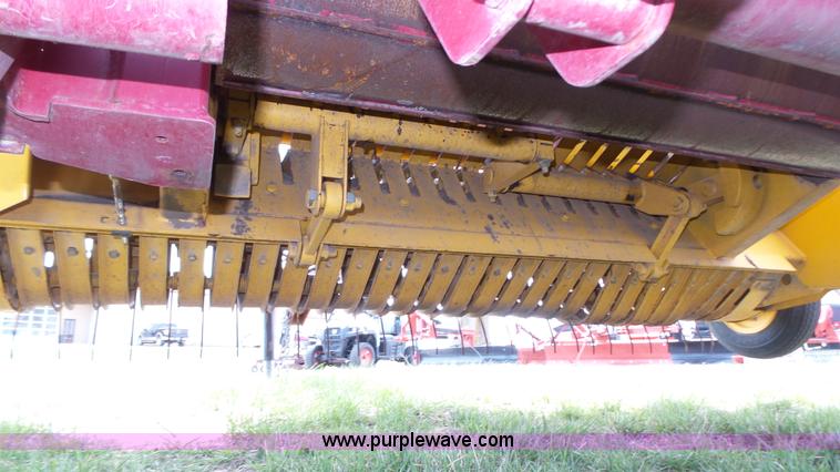 image for item K8270 2008 New Holland BR7060 Silage Special round baler