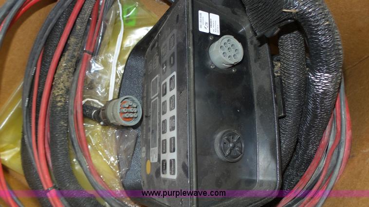 image for item K8270 2008 New Holland BR7060 Silage Special round baler