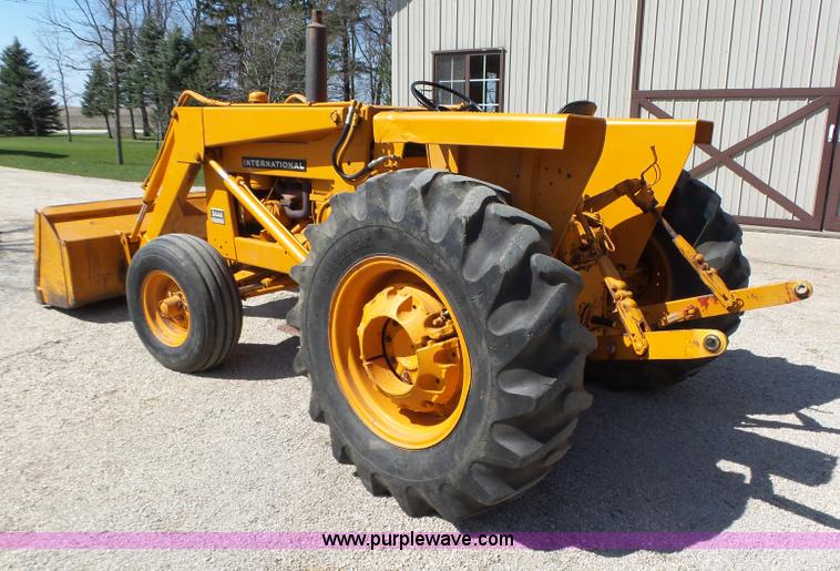 image for item L5698 International 3444 tractor