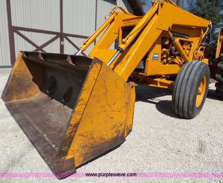 image for item L5698 International 3444 tractor