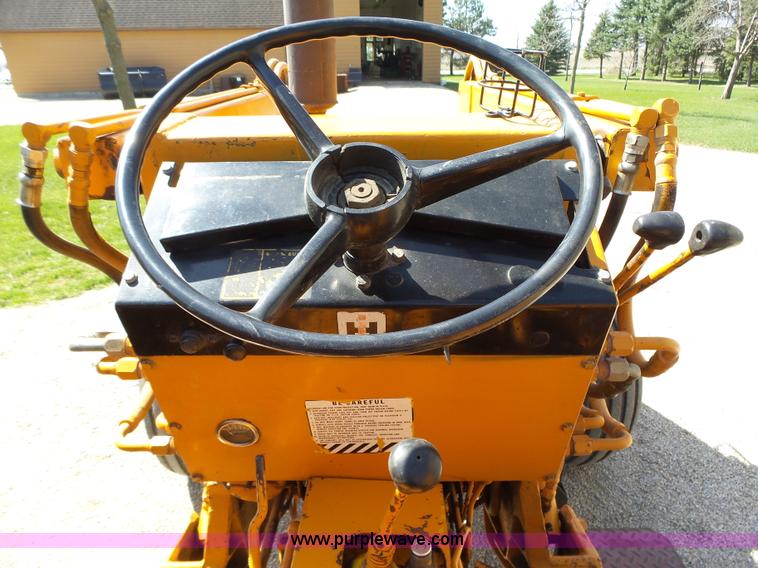 image for item L5698 International 3444 tractor