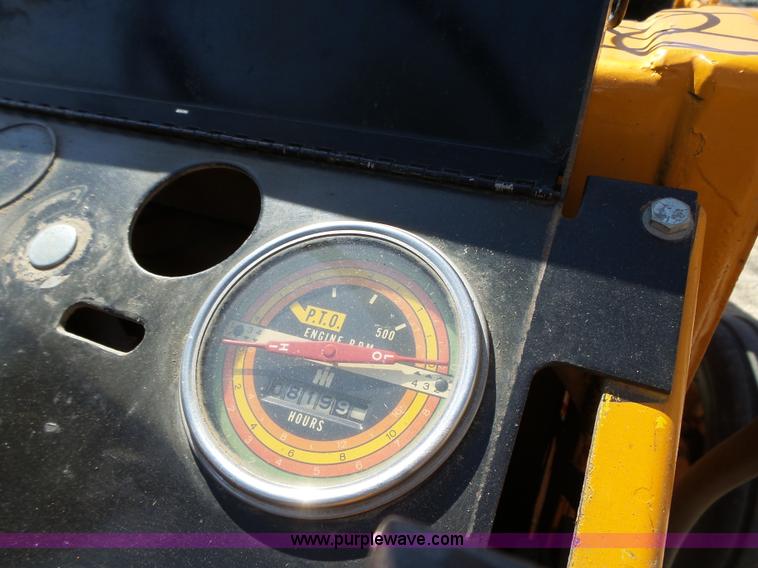 image for item L5698 International 3444 tractor