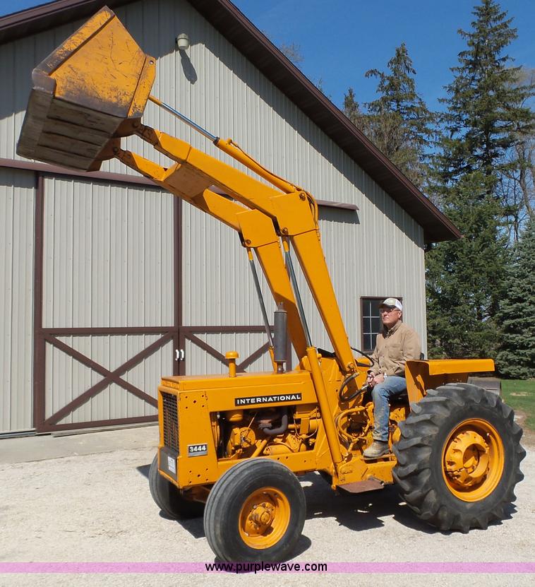 image for item L5698 International 3444 tractor