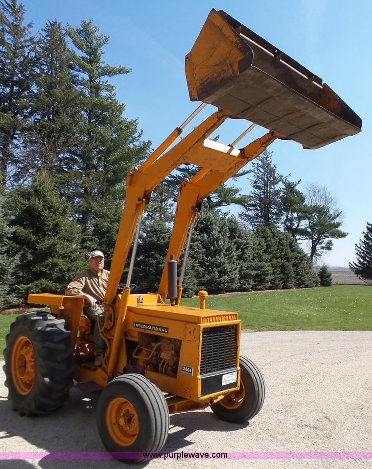 image for item L5698 International 3444 tractor