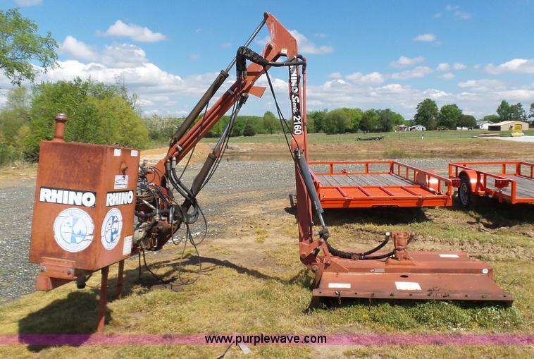 image for item L5805 Rhino SV21 Series 2160 rotary mower