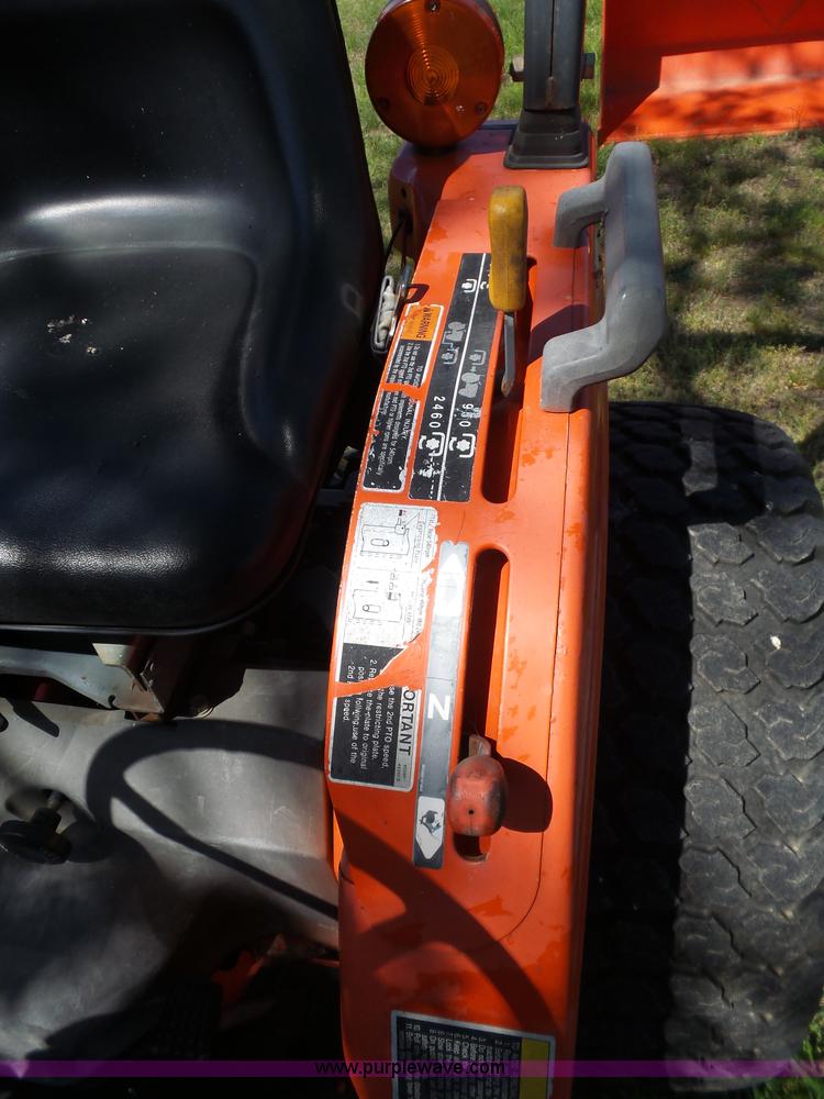image for item L5806 Kubota B7300 tractor