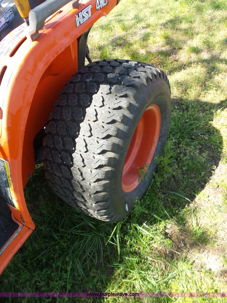 image for item L5806 Kubota B7300 tractor