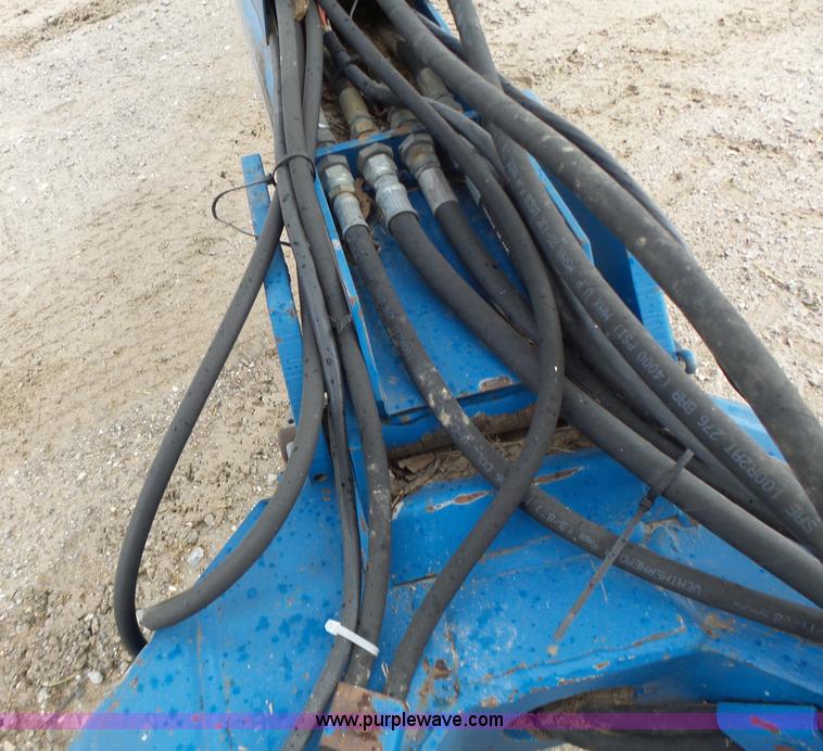 image for item L6027 1996 Kinze 2300 split row planter