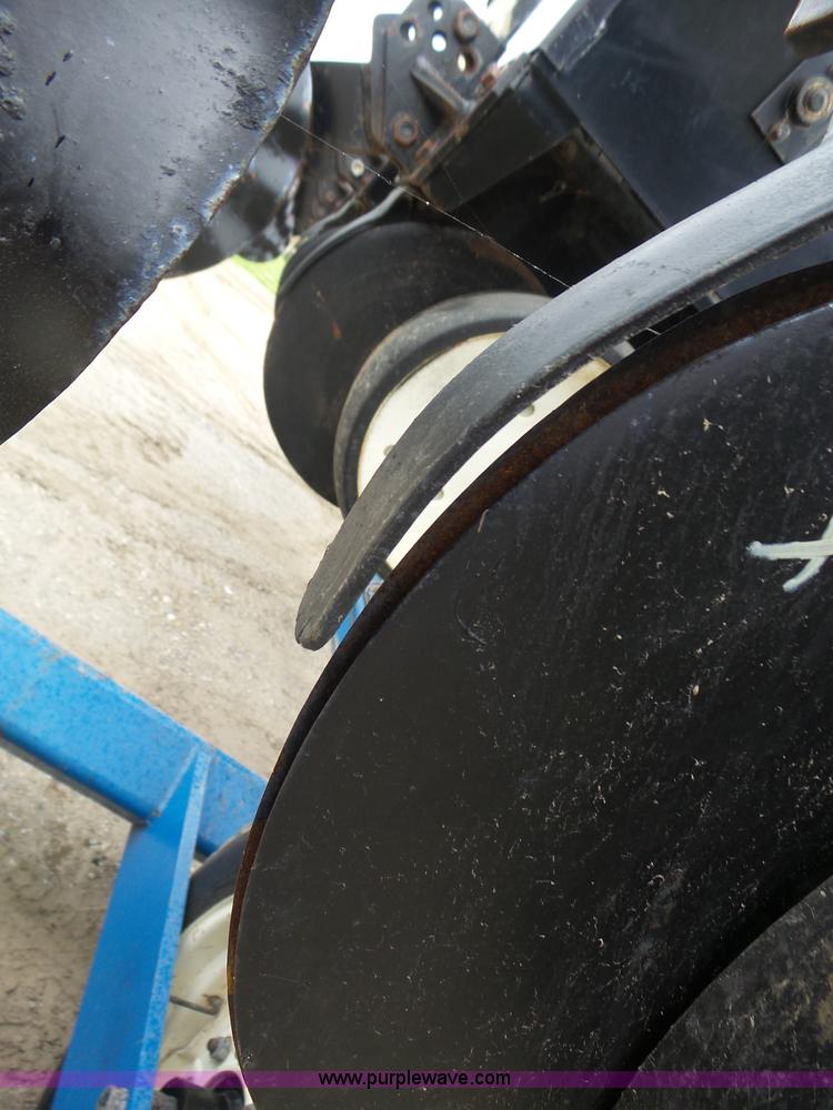 image for item L6027 1996 Kinze 2300 split row planter