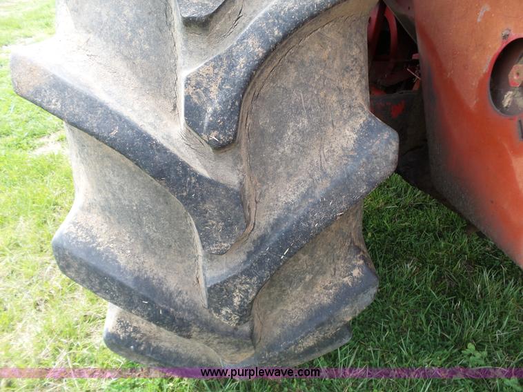 image for item L6325 1990 Case IH 1660 RWA combine