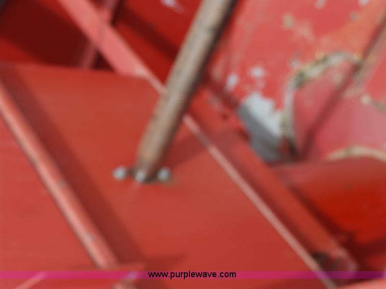 image for item L6325 1990 Case IH 1660 RWA combine