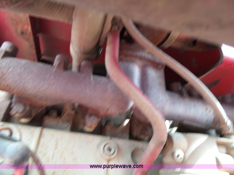 image for item L6325 1990 Case IH 1660 RWA combine