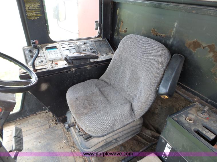 image for item L6325 1990 Case IH 1660 RWA combine