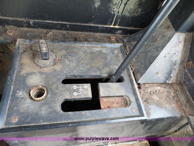 image for item L6325 1990 Case IH 1660 RWA combine