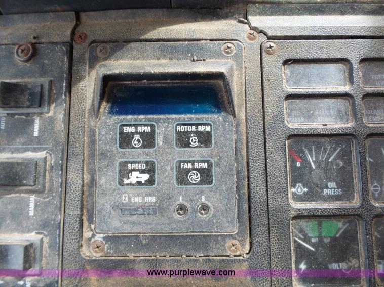 image for item L6325 1990 Case IH 1660 RWA combine