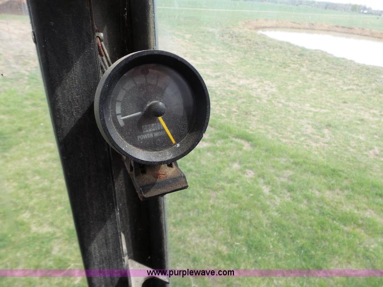 image for item L6325 1990 Case IH 1660 RWA combine