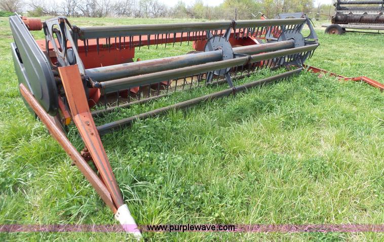 image for item L6325 1990 Case IH 1660 RWA combine