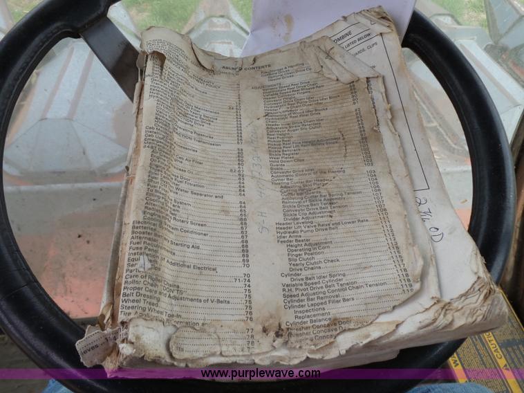 image for item L6326 1981 Gleaner M2 RWA combine