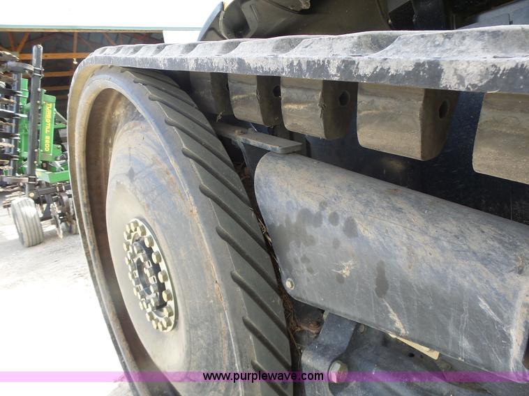 image for item L7226 2002 Challenger MT735 tractor