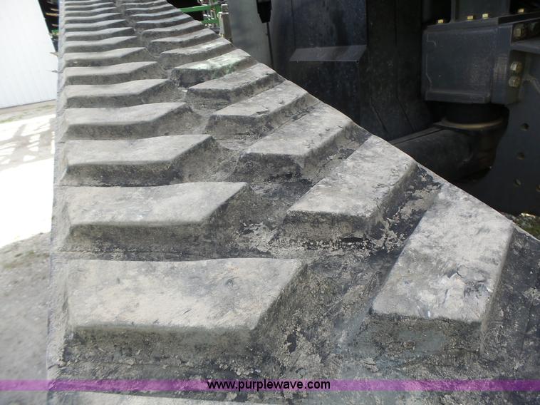 image for item L7226 2002 Challenger MT735 tractor