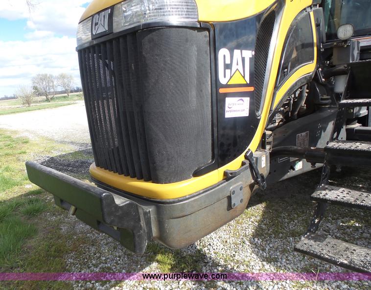 image for item L7226 2002 Challenger MT735 tractor