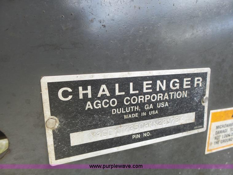 image for item L7226 2002 Challenger MT735 tractor