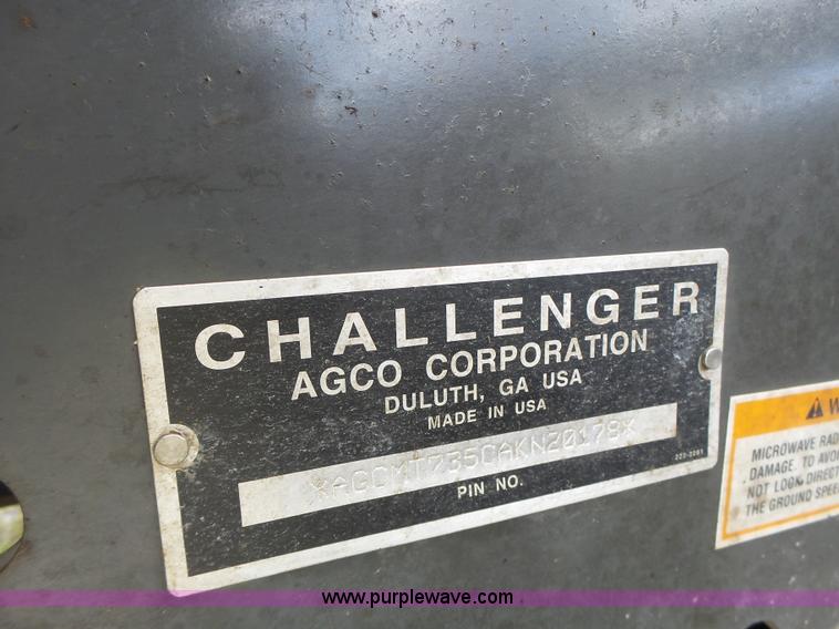 image for item L7226 2002 Challenger MT735 tractor