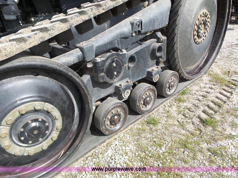 image for item L7226 2002 Challenger MT735 tractor