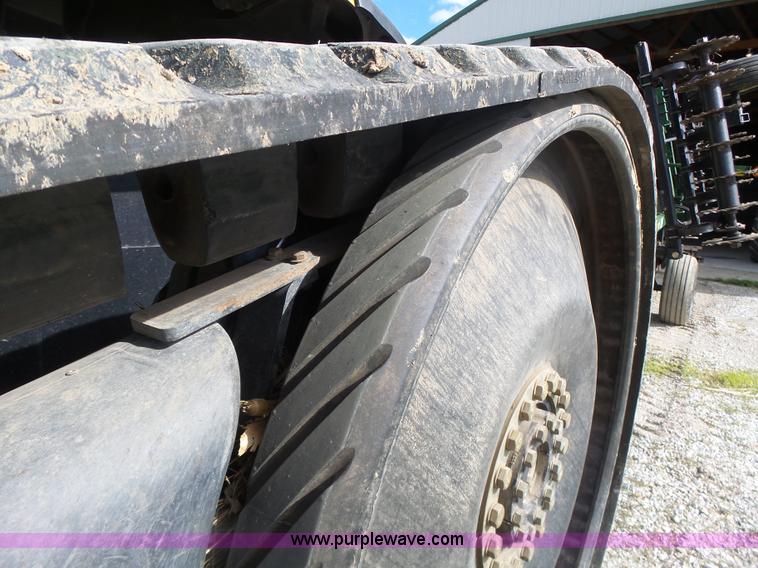 image for item L7226 2002 Challenger MT735 tractor