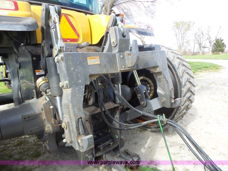 image for item L7226 2002 Challenger MT735 tractor